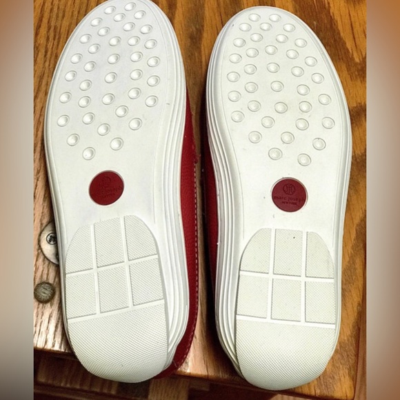 Women's 5 Red Pebbled Leather MARC JOSEPH NEW YORK Loafers - Picture 10 of 10